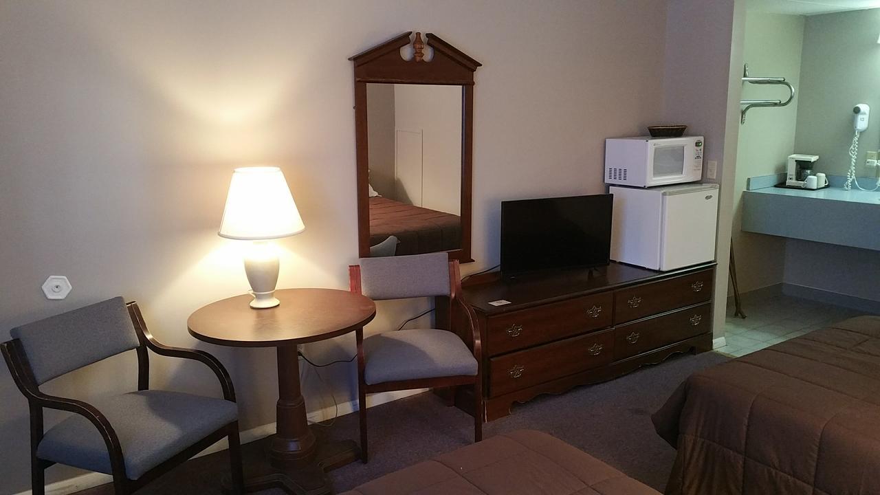 Coach Stop Motel Веллсборо Екстер'єр фото